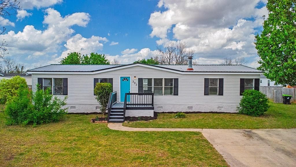 302 Arrlington Bend, Byron, GA 31008 — most recent listing photo