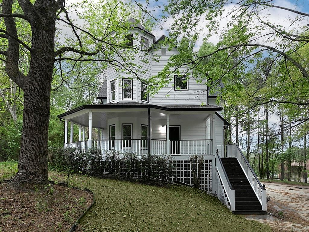 4 bedroom, 4 bathroom single family residence sold at 7965 Tower Drive, Douglasville, GA 30134