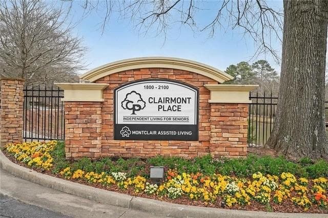 1800 Clairmont Lake 221, Decatur, GA 30033 — most recent listing photo
