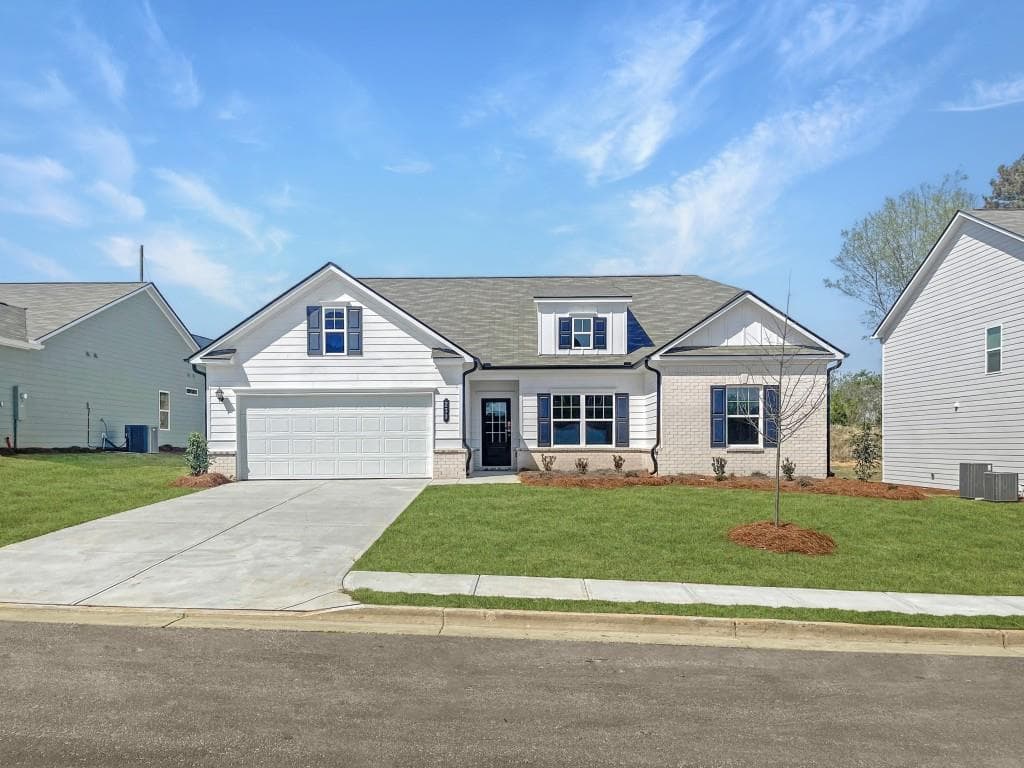 3 bedroom, 3 bathroom single family residence sold at 233 Silver Leaf Trace, Douglasville, GA 30134