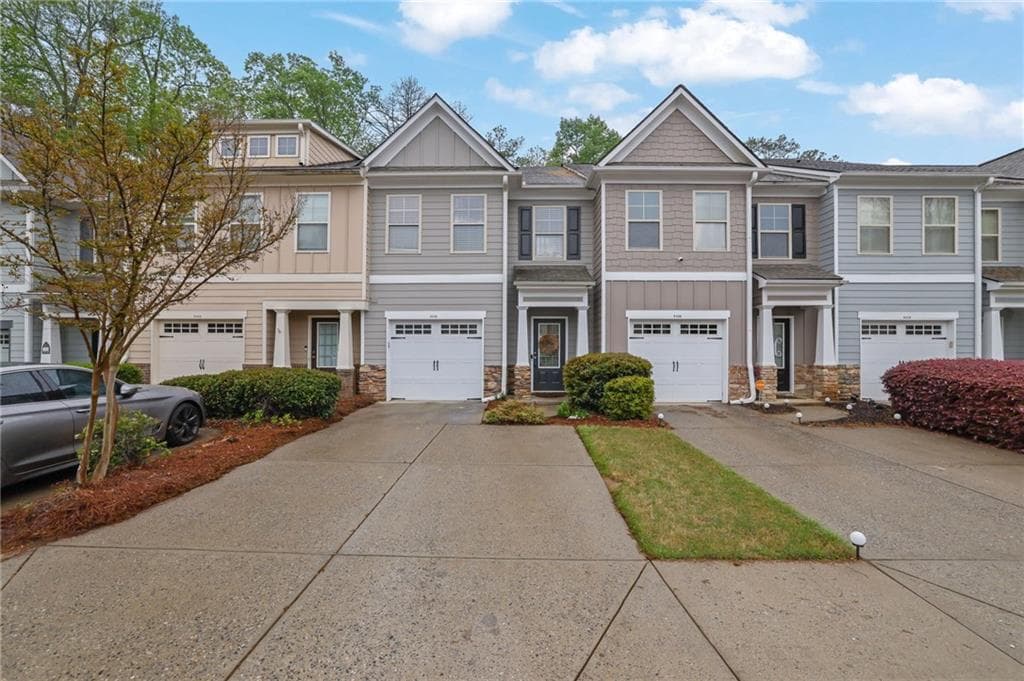 2 bedroom, 3 bathroom, 1,712 sq ft townhouse sold at 6330 ELMSHORN Way, Alpharetta, GA 30004