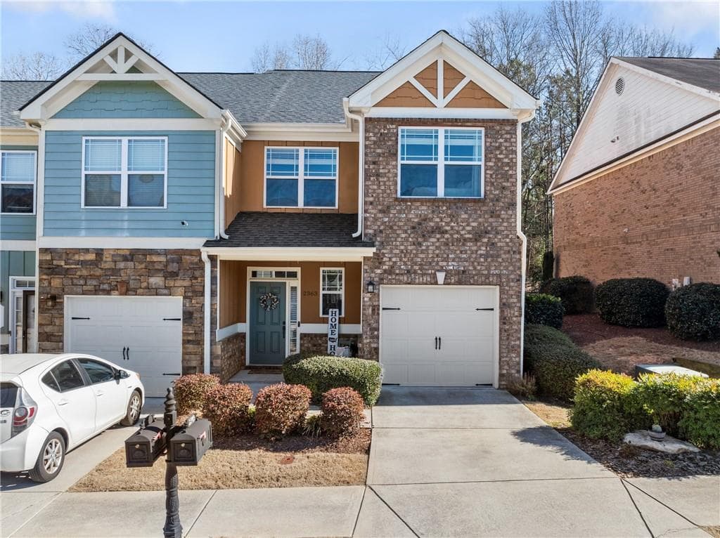 3 bedroom, 3 bathroom townhouse sold at 2363 Marbleridge Drive, Gainesville, GA 30501