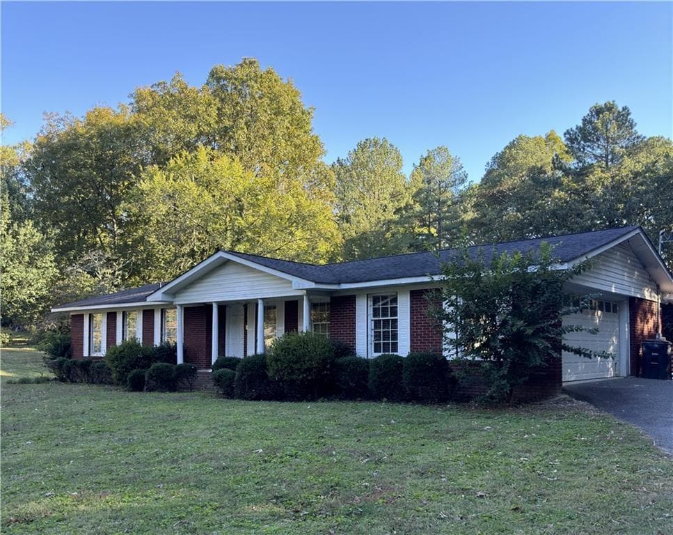 3 bedroom, 2 bathroom single family residence sold at 225 Woodland Drive, Calhoun, GA 30701