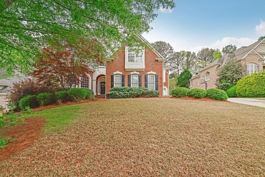 6 bedroom, 6 bathroom single family residence sold at 3022 Woodbridge Lane, Canton, GA 30114