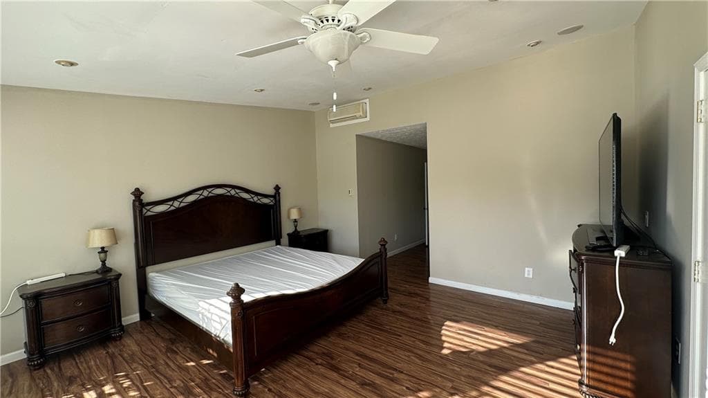 3 bedroom, 3 bathroom, 1,944 sq ft single family residence for sale at 2820 Skye Terrace, Duluth, GA 30096 — photo 8