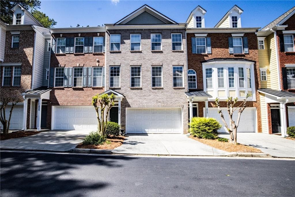 4 bedroom, 4 bathroom, 2,254 sq ft townhouse sold at 2928 Wintercrest Way, Atlanta, GA 30360