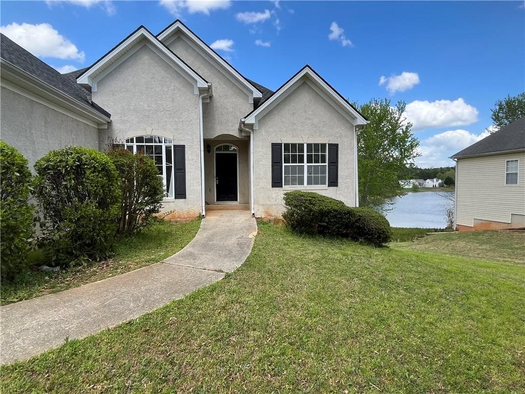 3 bedroom, 2 bathroom, 1,568 sq ft single family residence for sale at 203 Sea Marsh Court, Fayetteville, GA 30215 — photo 2