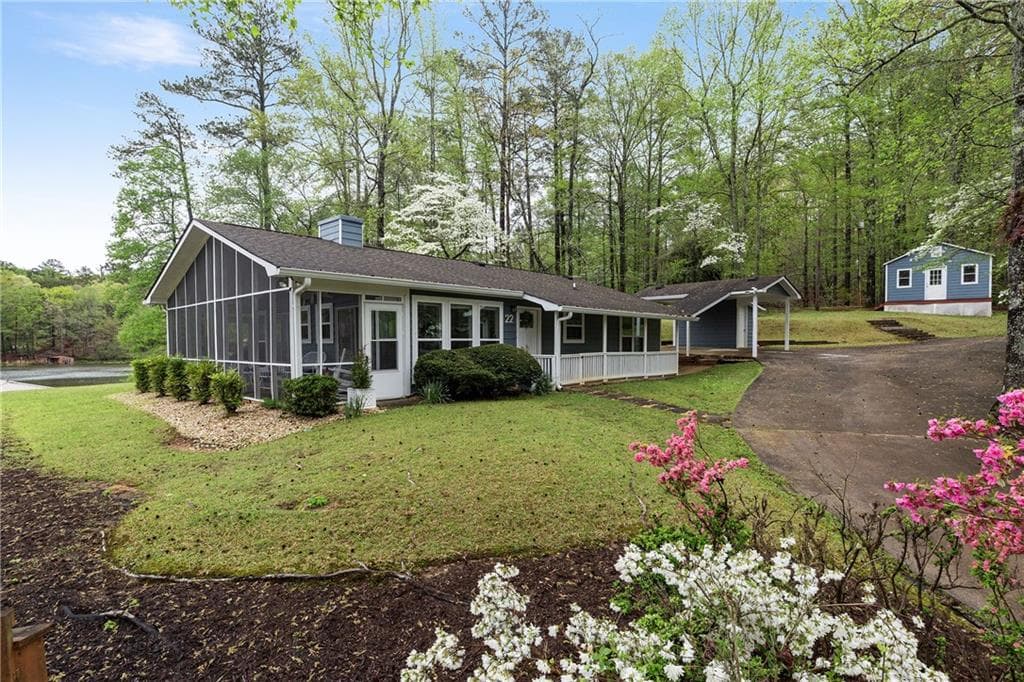 2 bedroom, 1 bathroom single family residence sold at 7650 Rico Road, Chattahoochee Hills, GA 30268