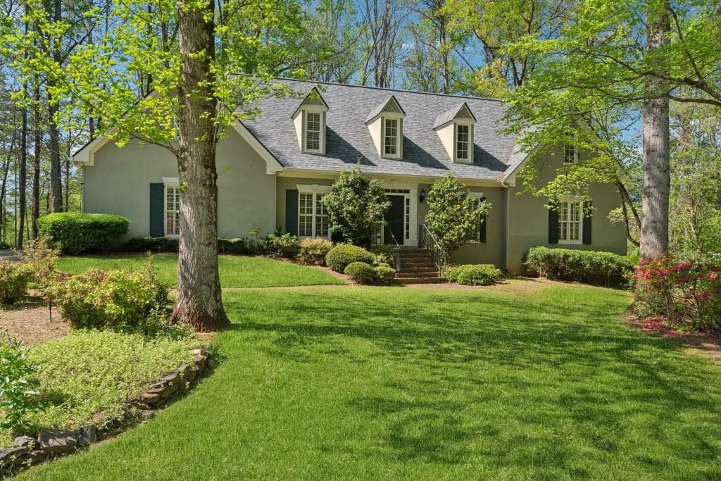 5 bedroom, 4 bathroom single family residence sold at 770 Raleigh Court, Marietta, GA 30064