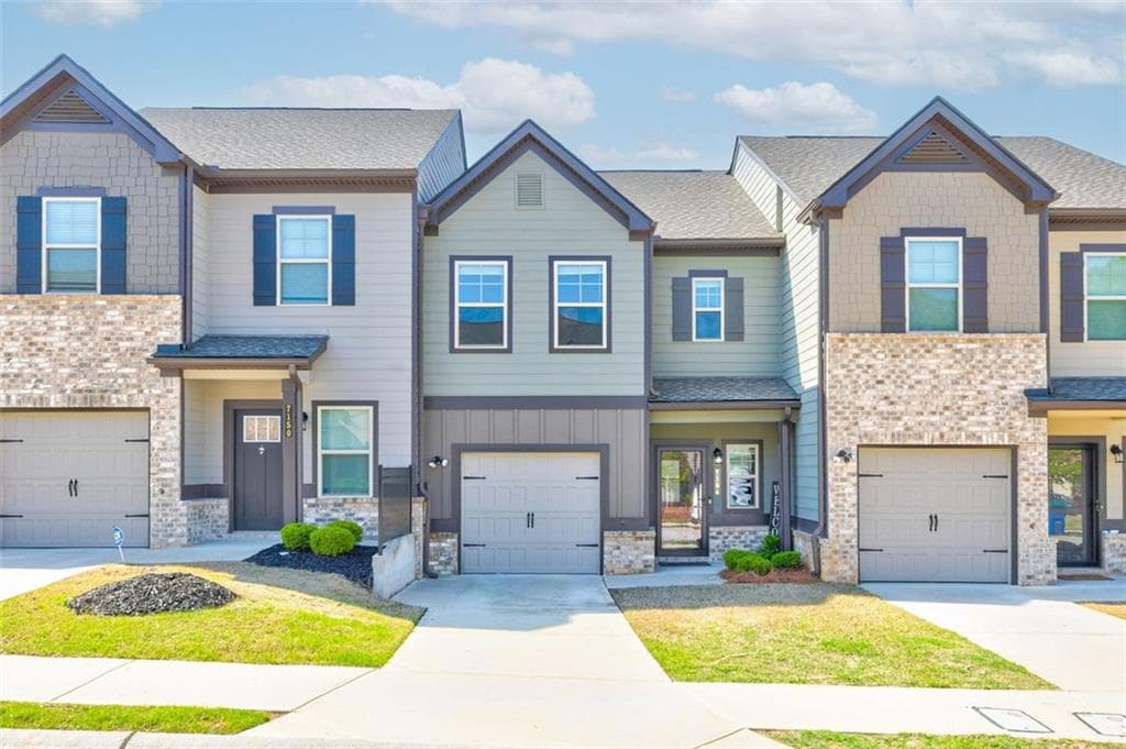 3 bedroom, 3 bathroom, 1,504 sq ft townhouse sold at 7154 SW CHARA Lane, Atlanta, GA 30331