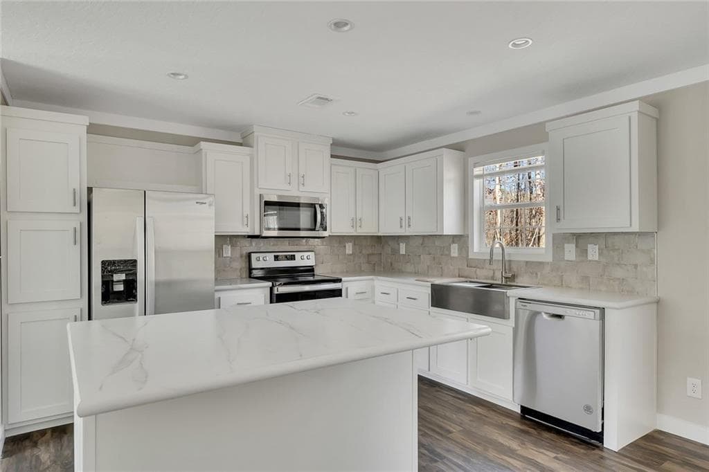 574 Gregory Drive, Jasper, GA 30143 — most recent listing photo