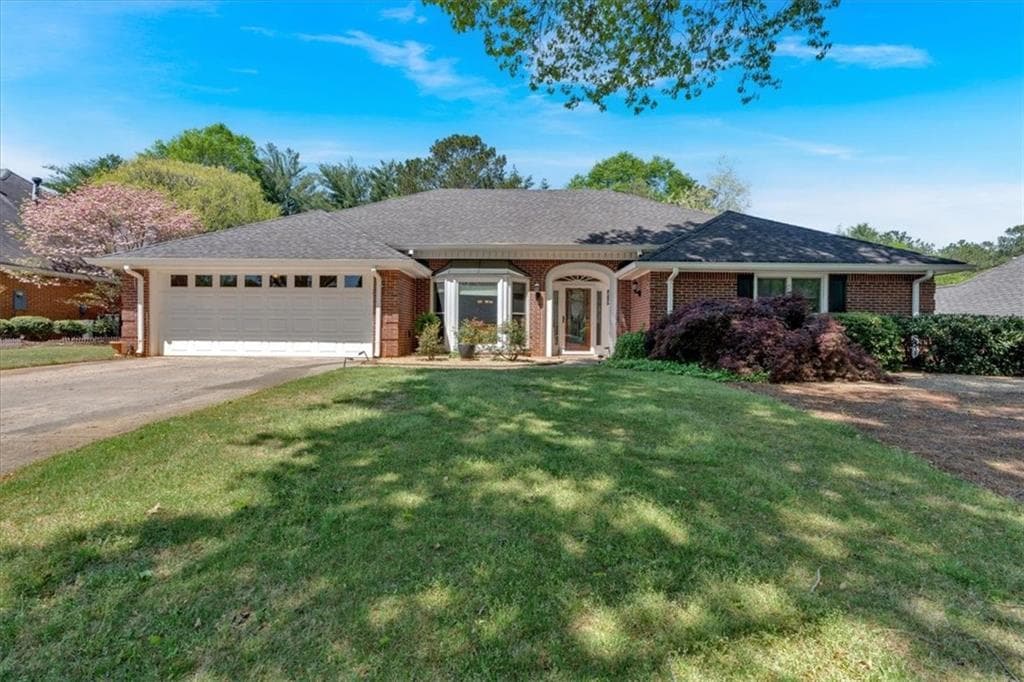 3 bedroom, 3 bathroom single family residence sold at 230 Stepping Stone Drive, Alpharetta, GA 30004