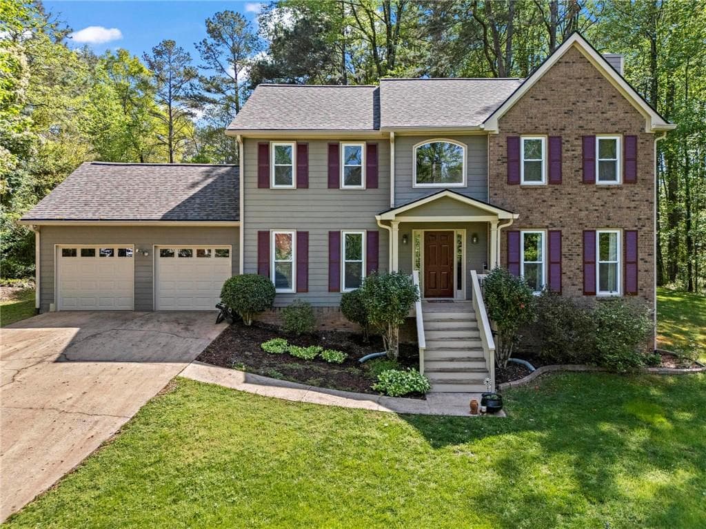 3 bedroom, 3 bathroom single family residence sold at 3230 Hopewell Chase Drive, Alpharetta, GA 30004
