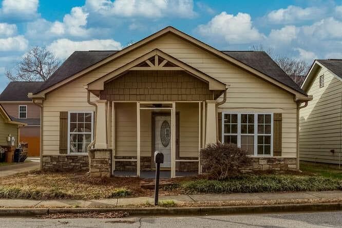 3 bedroom, 2 bathroom single family residence sold at 4 Johnson Cove, Cartersville, GA 30120