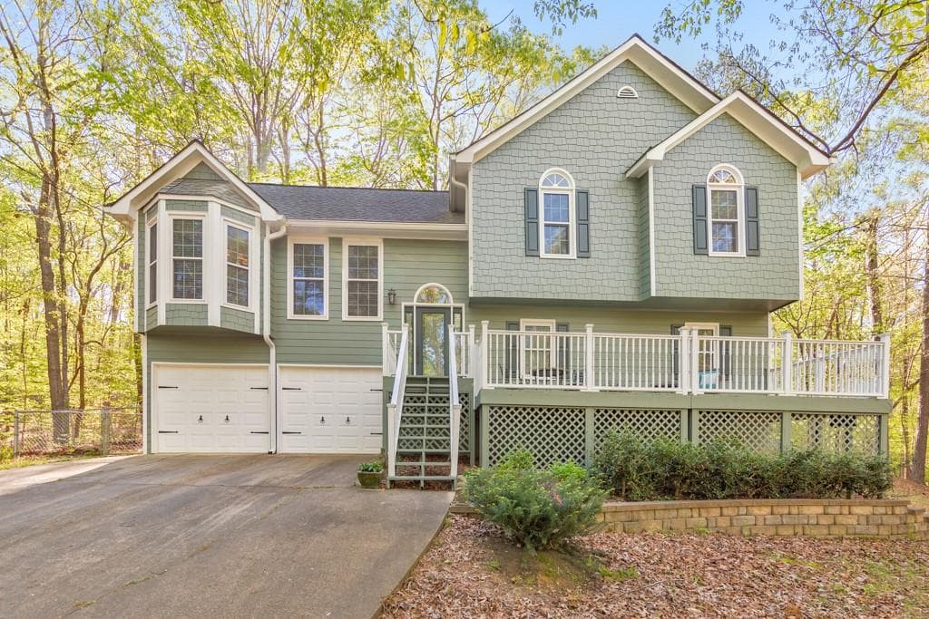3 bedroom, 3 bathroom single family residence sold at 1013 Harbor Court, Woodstock, GA 30189
