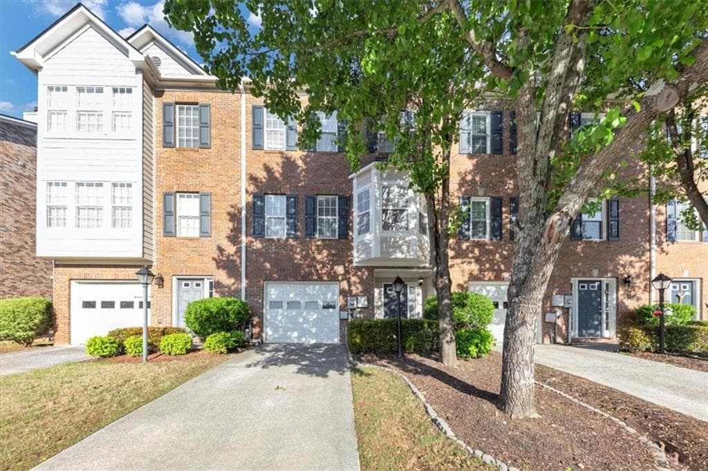 2 bedroom, 3 bathroom, 1,232 sq ft townhouse sold at 2180 MILL GARDEN Run, Buford, GA 30519