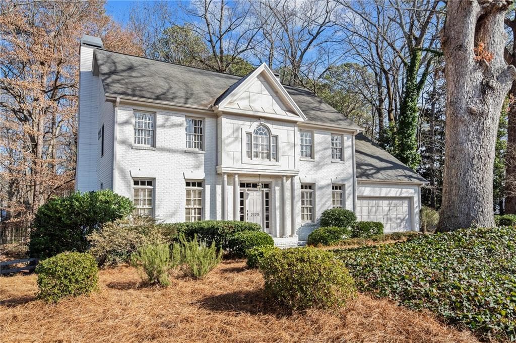 5 bedroom, 4 bathroom single family residence sold at 2125 Fairfax Drive, Alpharetta, GA 30009