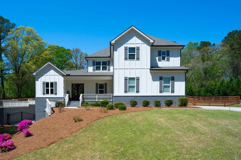 6 bedroom, 5 bathroom single family residence sold at 5138 Price Drive, Suwanee, GA 30024