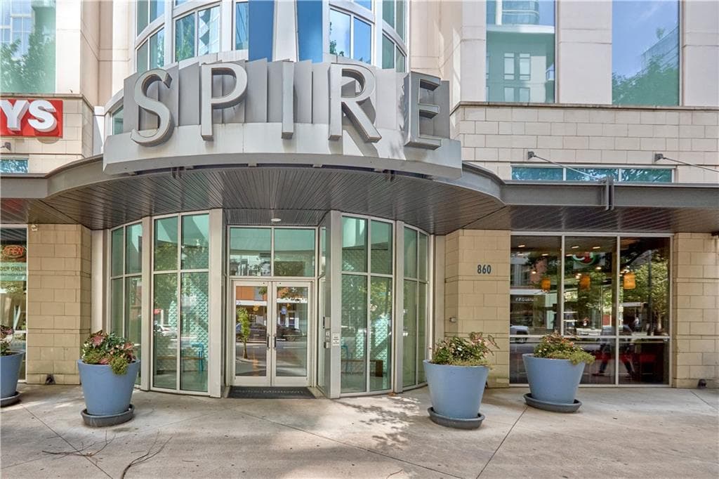 1 bedroom, 1 bathroom, 798 sq ft condominium sold at 860 Peachtree Street 1010, Atlanta, GA 30308