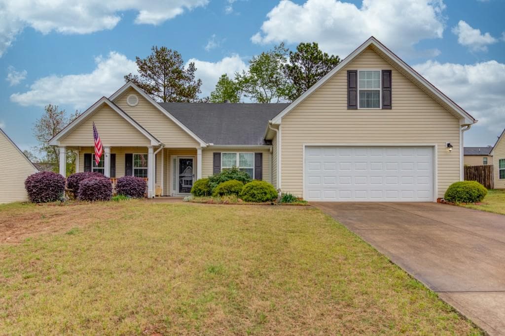 4 bedroom, 2 bathroom single family residence sold at 1800 Maxey Lane, Winder, GA 30680