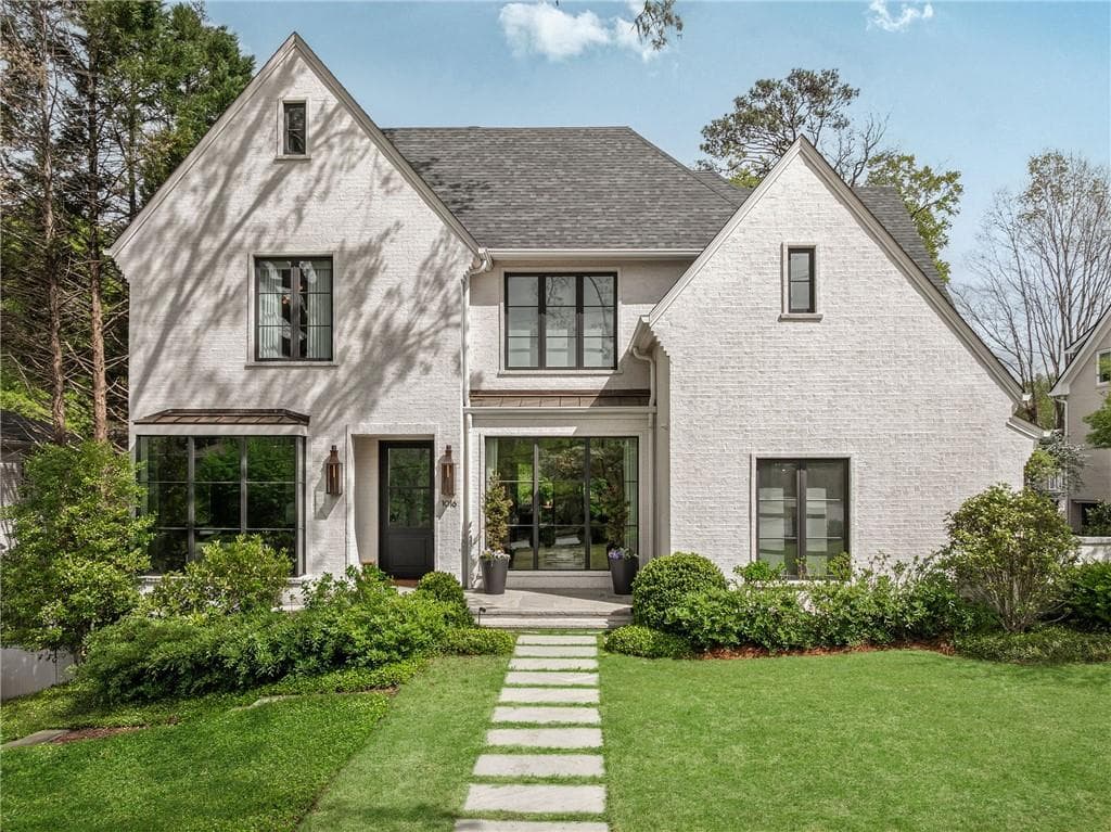 5 bedroom, 7 bathroom, 6,500 sq ft single family residence sold at 1016 Wildwood Road, Atlanta, GA 30306