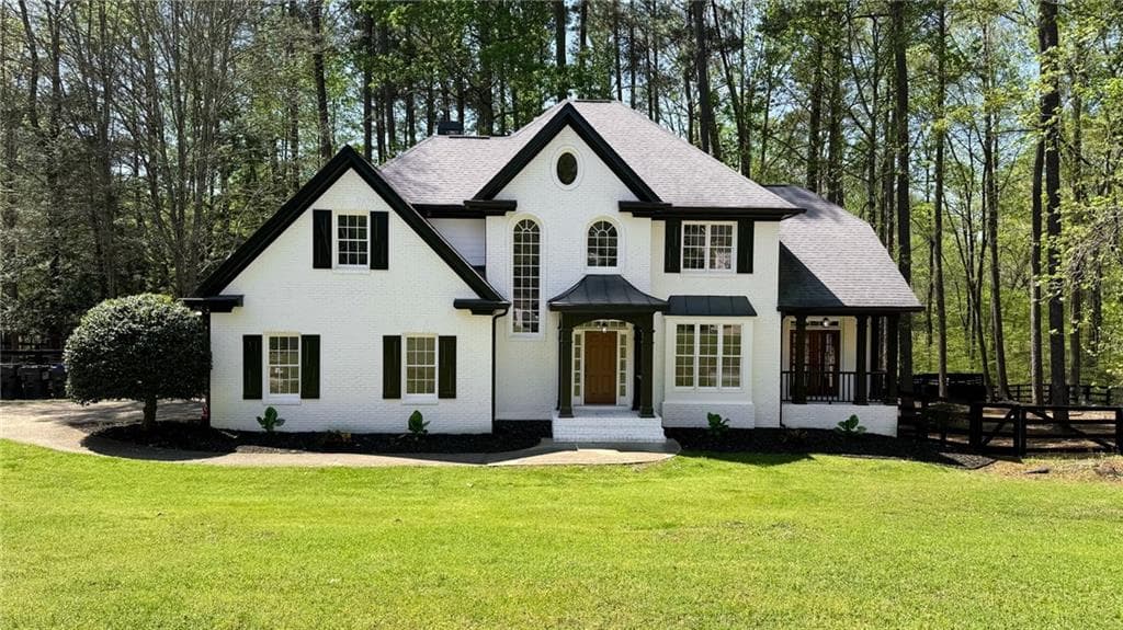 5 bedroom, 4 bathroom, 4,469 sq ft single family residence sold at 15230 Sandpoint Trace, Milton, GA 30004