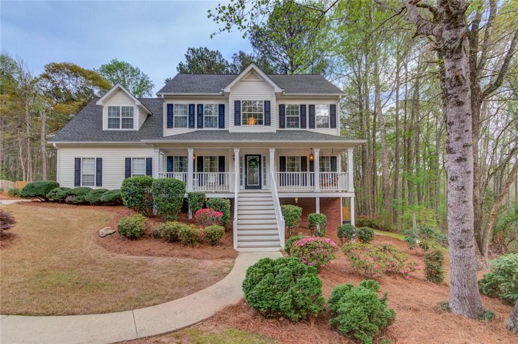 4 bedroom, 4 bathroom single family residence sold at 657 Swans Landing Drive, Dacula, GA 30019