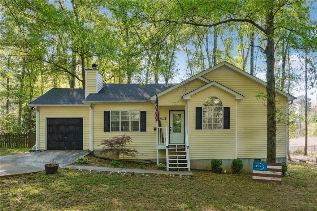 3 bedroom, 2 bathroom single family residence sold at 265 Woodlawn Avenue, Winder, GA 30680