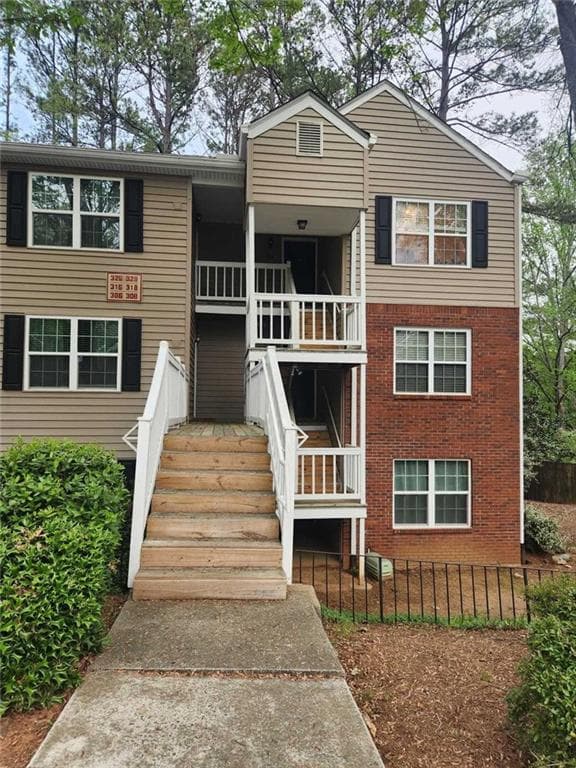 2 bedroom, 1 bathroom condominium sold at 306 Teal Court, Roswell, GA 30076