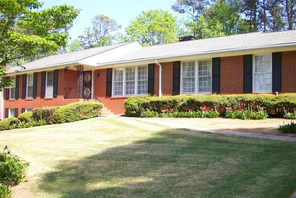 3 bedroom, 3 bathroom single family residence sold at 1568 Rainier Falls Drive, Atlanta, GA 30329