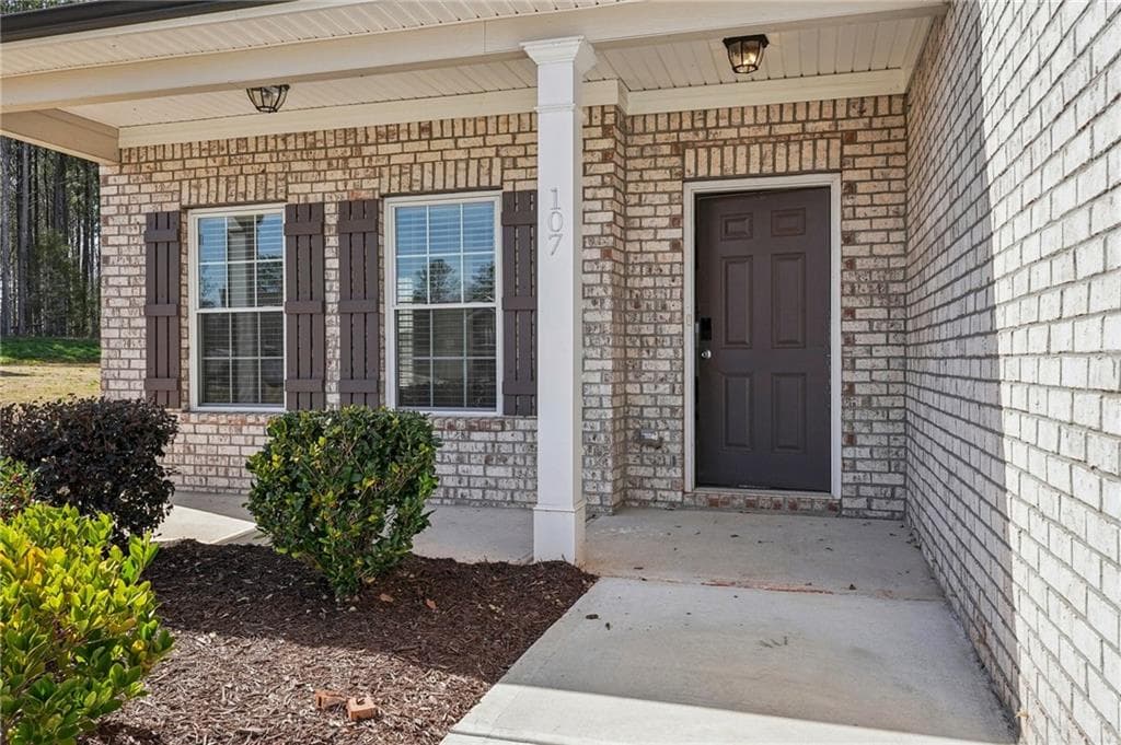 4 bedroom, 3 bathroom single family residence for rent at 516 College Drive Stagecoach, Barnesville, GA 30204 for $1,850 a month — photo 6