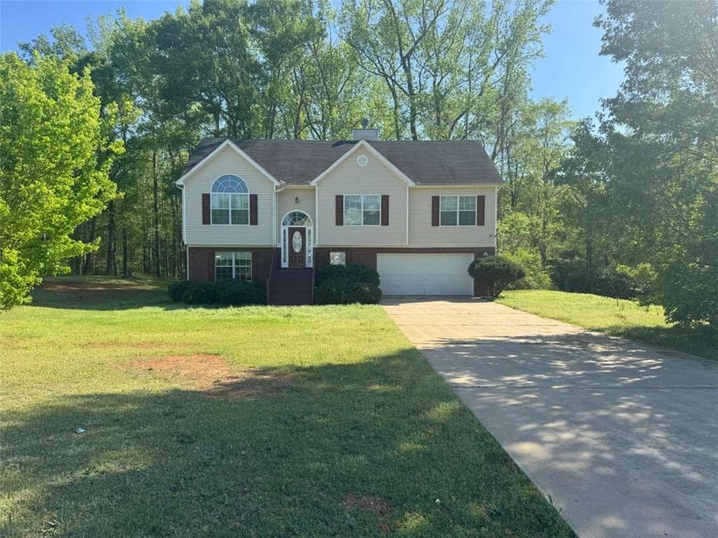 5 bedroom, 3 bathroom single family residence sold at 424 Ashley Trail, Griffin, GA 30223