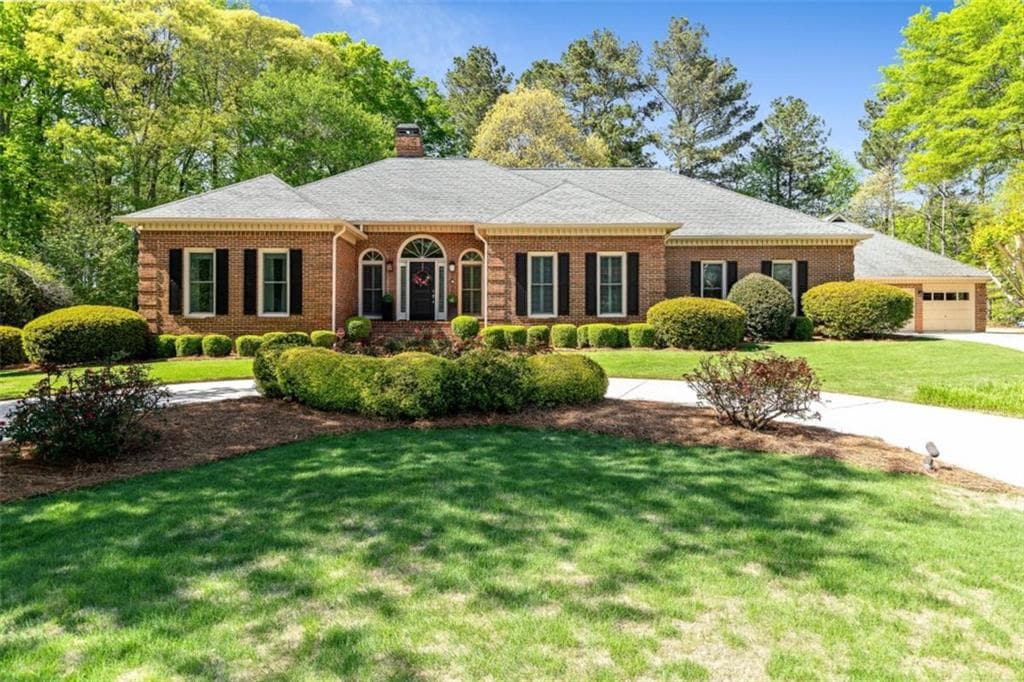 4 bedroom, 3 bathroom single family residence sold at 8518 Shoreview Court, Jonesboro, GA 30236