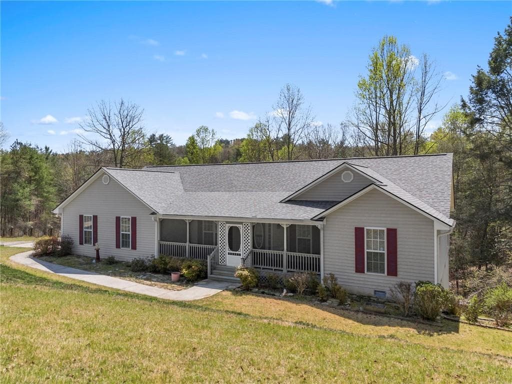 3 bedroom, 2 bathroom single family residence sold at 1186 Garnet School Road, Dahlonega, GA 30533