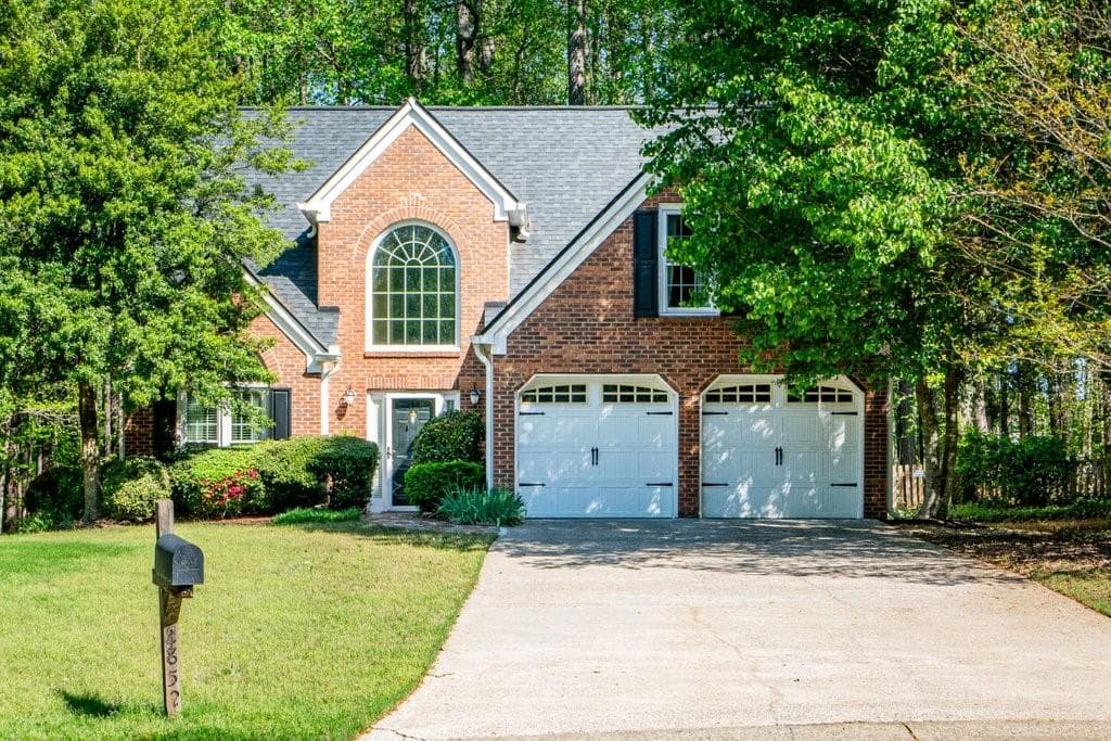 4 bedroom, 3 bathroom single family residence sold at 2852 Carmain Drive, Marietta, GA 30064