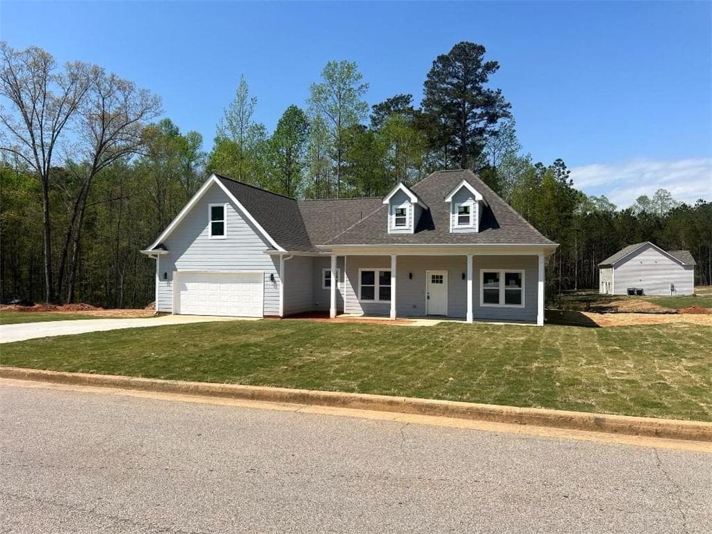 4 bedroom, 3 bathroom single family residence sold at 183 Brookwood Xing, Douglasville, GA 30134