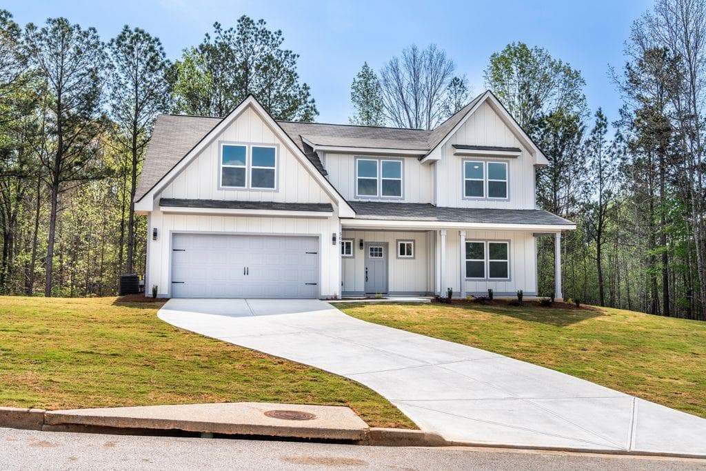 4 bedroom, 4 bathroom, 3,140 sq ft single family residence sold at 500 PRINCIPAL MERIDIAN Drive, Dallas, GA 30132