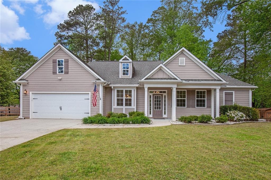 3 bedroom, 3 bathroom single family residence sold at 4960 Shannon Way, Mableton, GA 30126