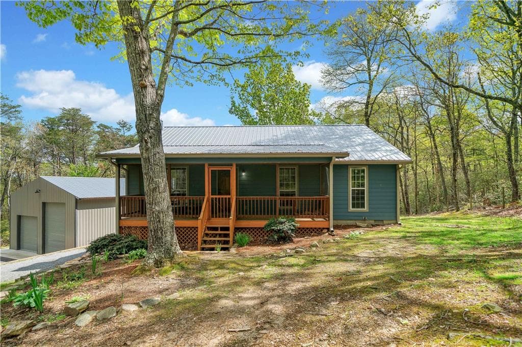 3 bedroom, 2 bathroom single family residence sold at 101 Turkey Trail, Jasper, GA 30143