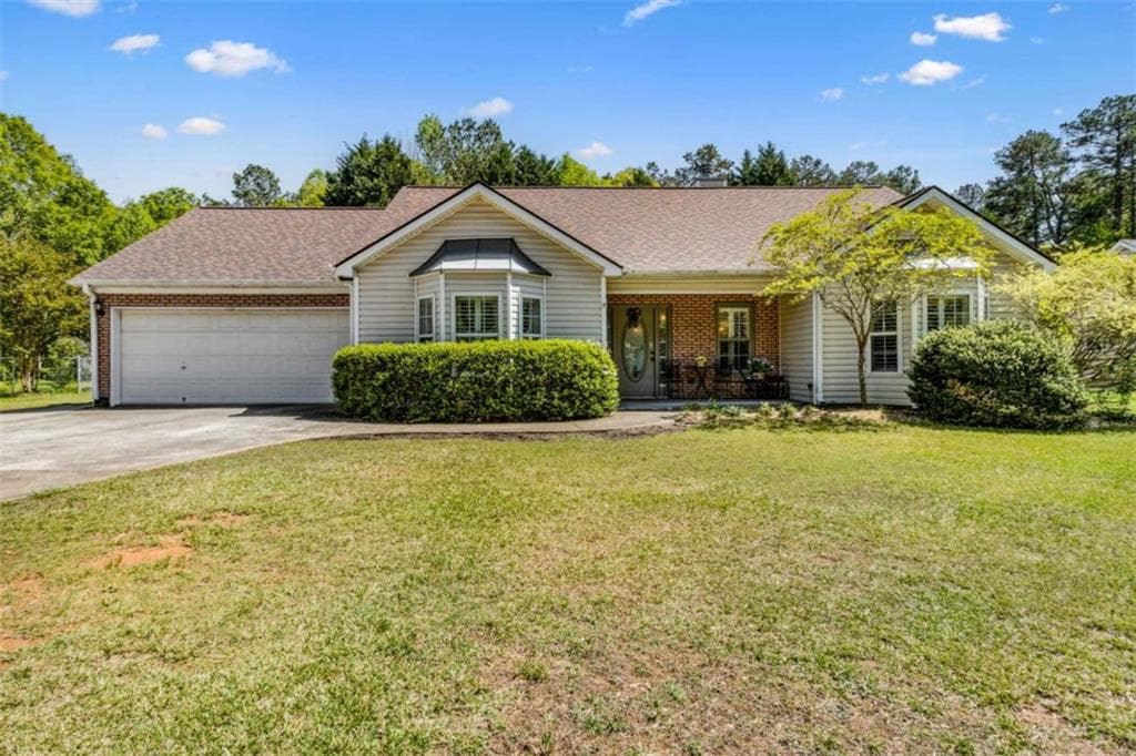 3 bedroom, 2 bathroom single family residence sold at 117 Azalea Drive, Winder, GA 30680