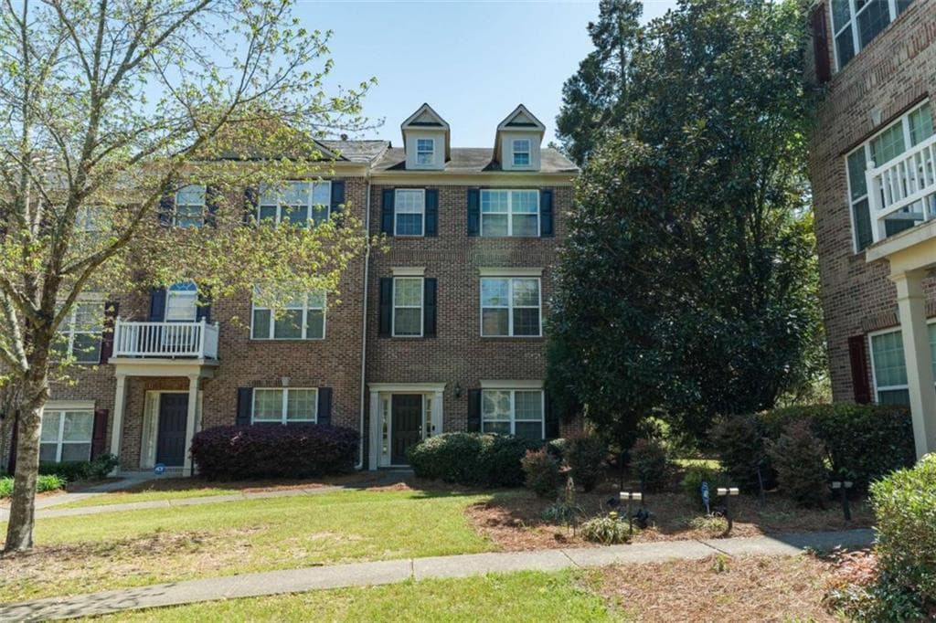 3 bedroom, 4 bathroom townhouse sold at 743 Pecan Knoll Drive 5, Marietta, GA 30008