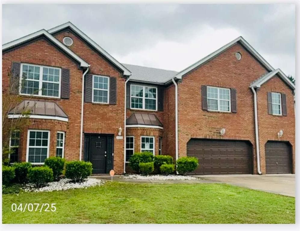 5589 Dendy Trace, Fairburn, GA 30213 — most recent listing photo