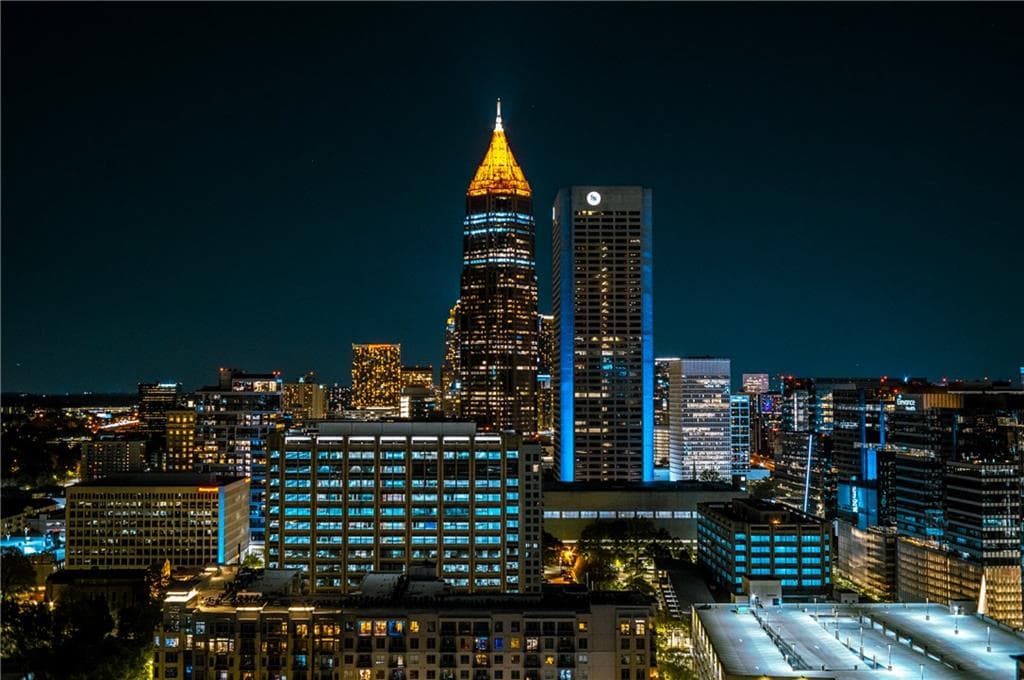 1 bedroom, 1 bathroom, 606 sq ft condominium sold at 860 Peachtree Street 2716, Atlanta, GA 30308