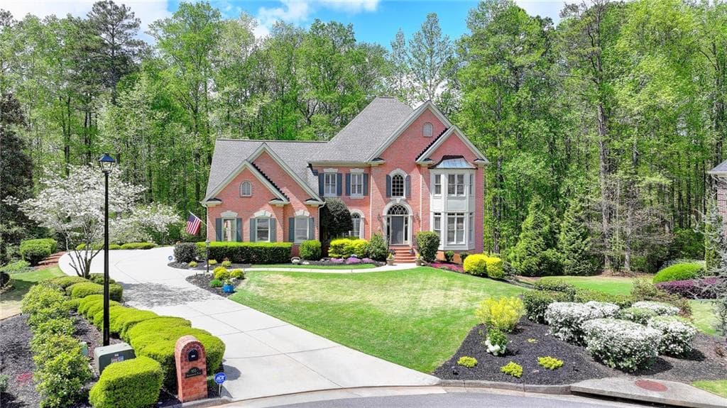 6 bedroom, 6 bathroom single family residence sold at 955 Bishopswood Place, Johns Creek, GA 30022