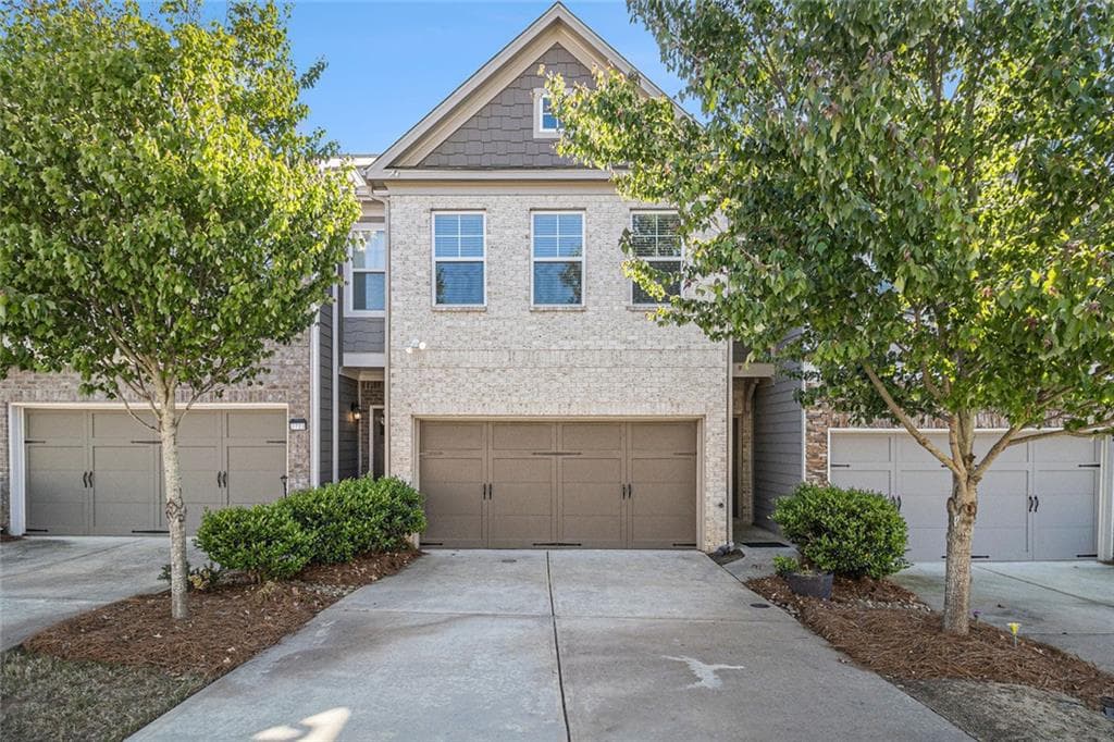 3 bedroom, 3 bathroom, 1,792 sq ft townhouse sold at 2721 Kemp Court, Conyers, GA 30094