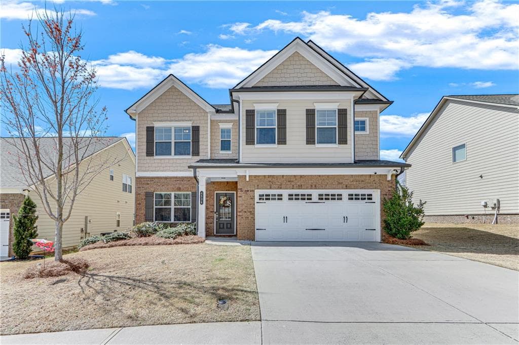 4 bedroom, 3 bathroom single family residence sold at 4536 Banshire Circle, Gainesville, GA 30504