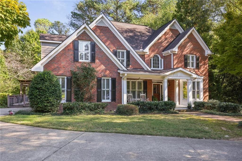 6 bedroom, 5 bathroom single family residence sold at 415 Westlake Court, Marietta, GA 30064