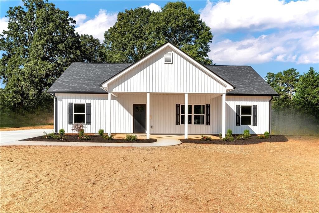 3 bedroom, 2 bathroom single family residence sold at 104 Tabitha Page Lane, Toccoa, GA 30577