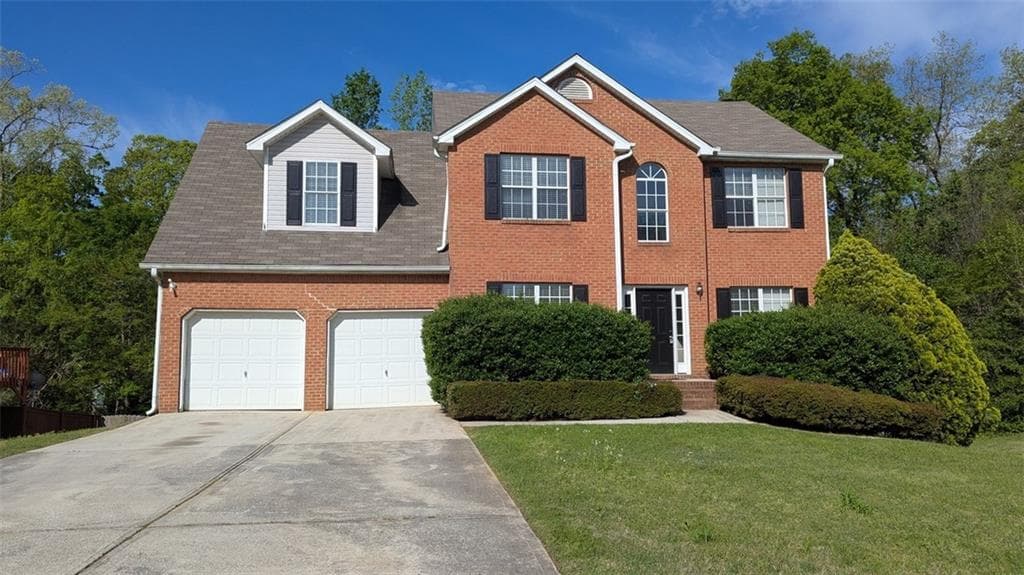 4 bedroom, 3 bathroom single family residence sold at 2432 Pendergrass Lane, Ellenwood, GA 30294