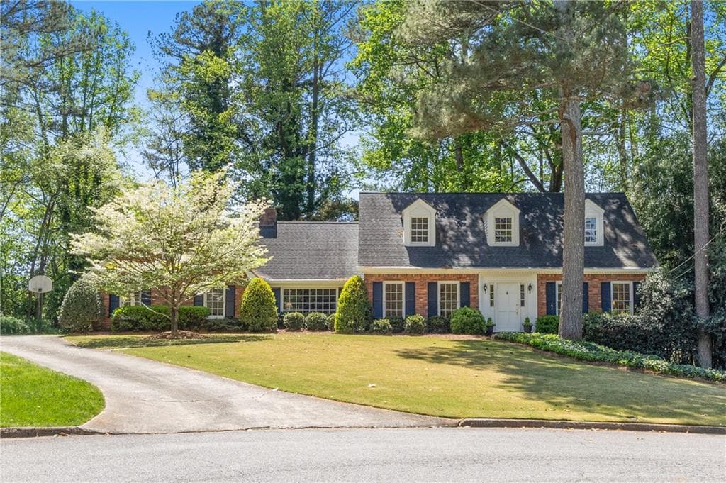 4 bedroom, 3 bathroom single family residence sold at 1000 N Harbor Court, Atlanta, GA 30328